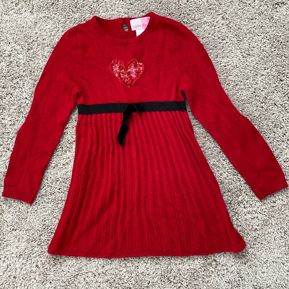 👶🏻5/$10👶🏻 girls sequin heart dress